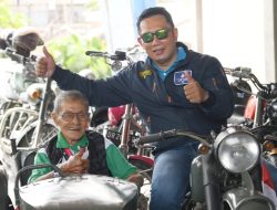Ridwan Kamil Bonceng Legenda Hidup Pembalap Indonesia Keliling Kota Mataram Ingatkan Kenangan Manis Tjetjep